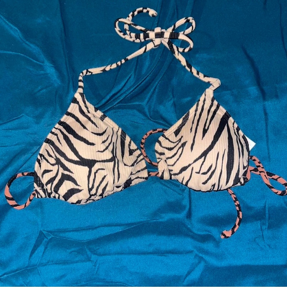 Animal print bikini top